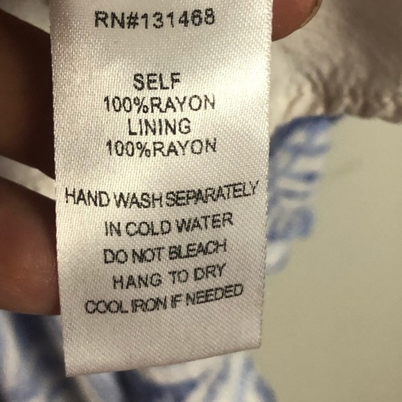 Fate women’s blue and white mini dress with leaves pattern V-neck‎ size small - Picture 7 of 14